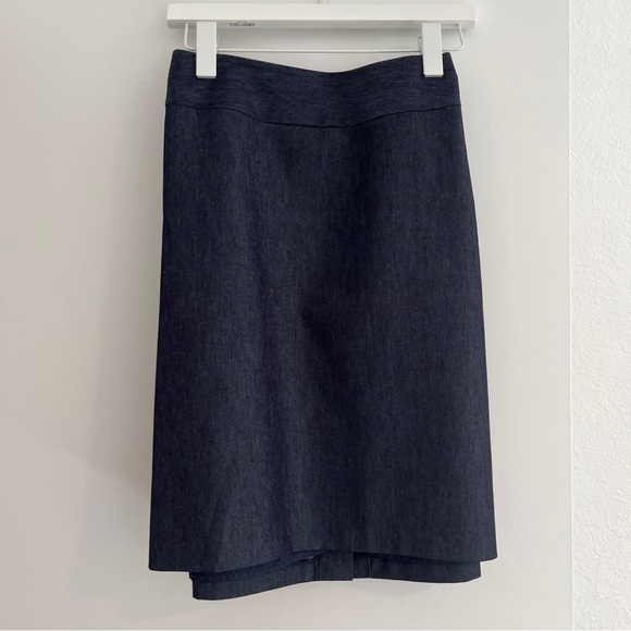 Merona Pencil Skirt Fully Lined Pockets Side Zip Denim Color Size 14 - Picture 1 of 6